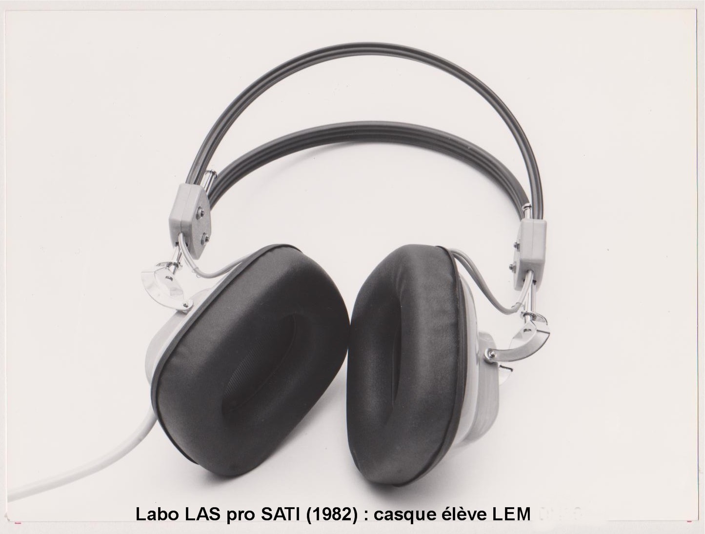 LAS SATI CASQUE ELEVE